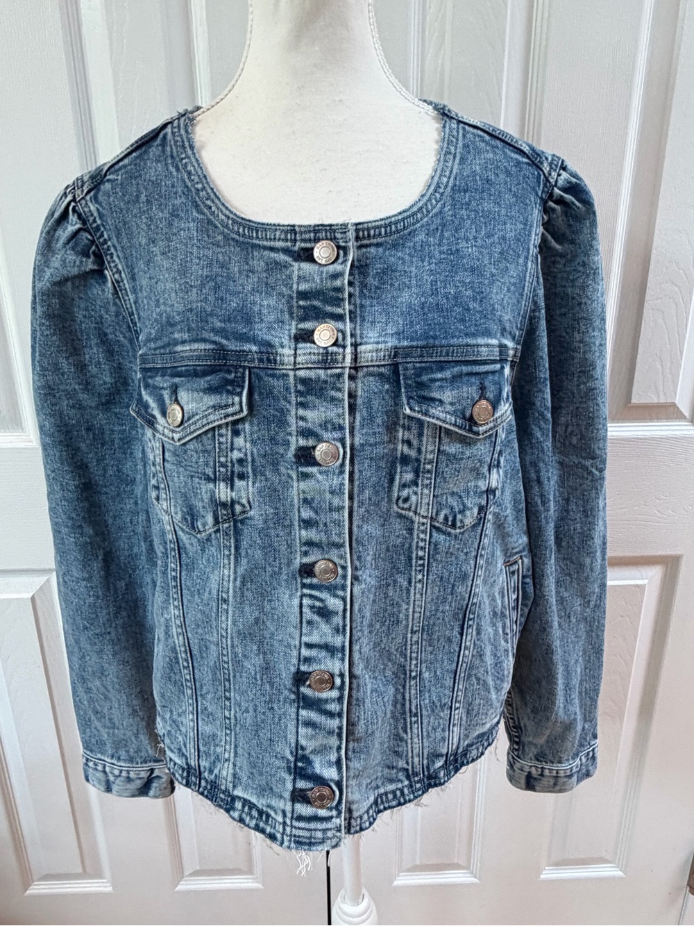 Gap Collarless Cropped Icon Denim/Jean Jacket in Light Indigo Wash Size XXL